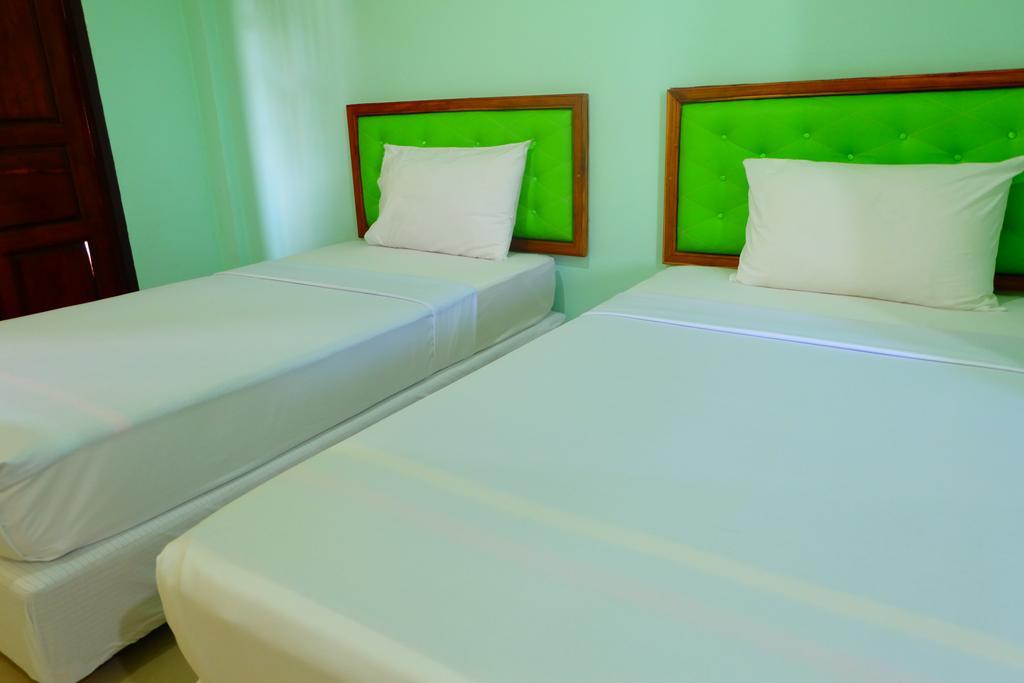 J-Safe Guesthouse Sukhothai Ngoại thất bức ảnh