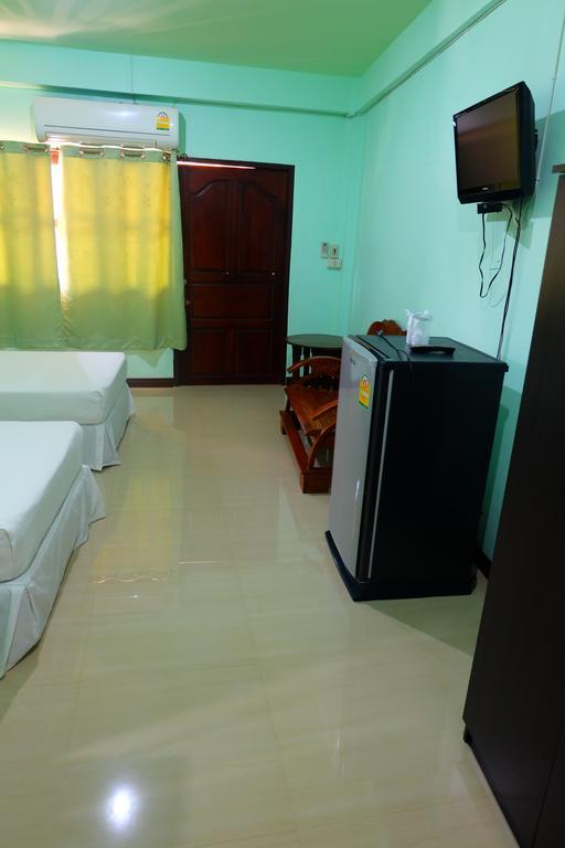 J-Safe Guesthouse Sukhothai Ngoại thất bức ảnh