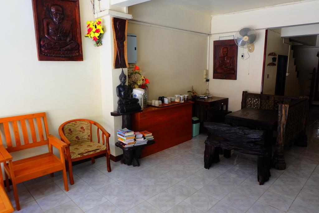 J-Safe Guesthouse Sukhothai Ngoại thất bức ảnh